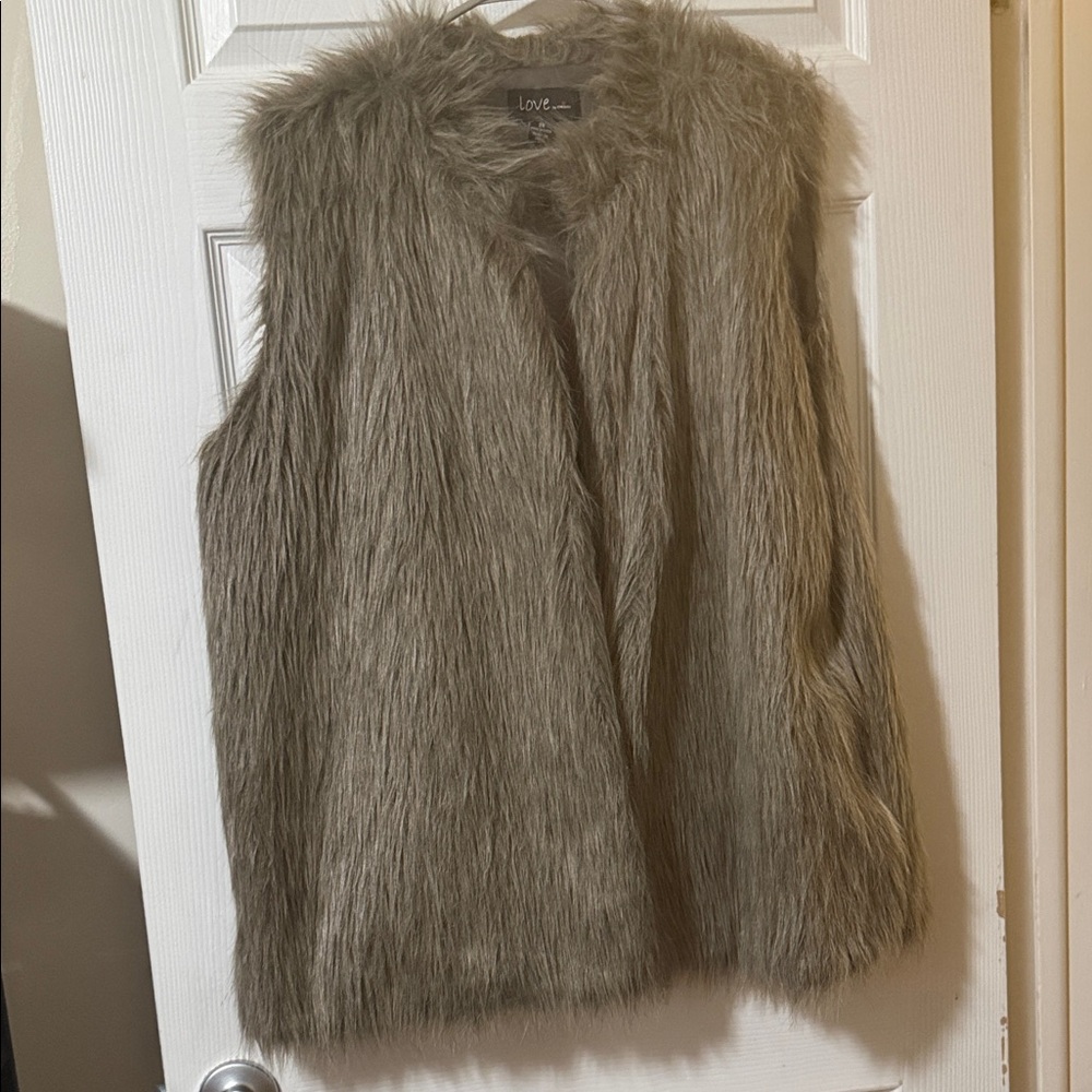 2x Faux Fur Vest in Grey
